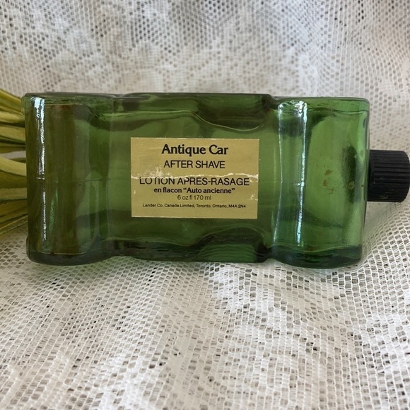 Vintage Avon Antique Car Design Cologne Bottle. Wonderful condition/empty/no box - Picture 5 of 6